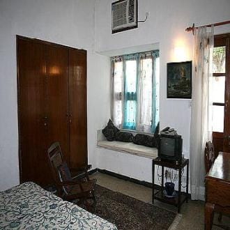 A Clean, Comfortable And Elegant Home To Stay In, New Delhi 2